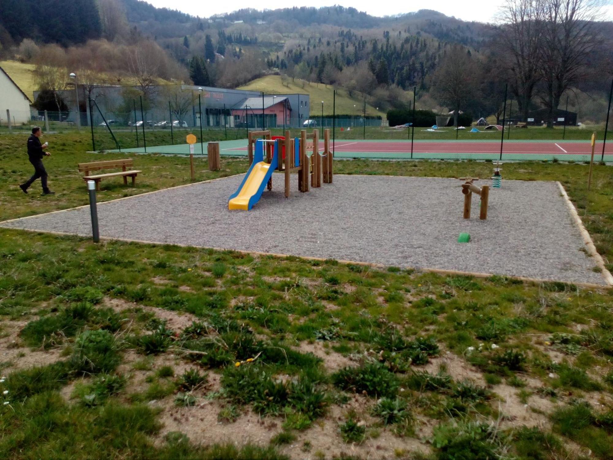 Camping La Borie Basse Condat  Екстериор снимка