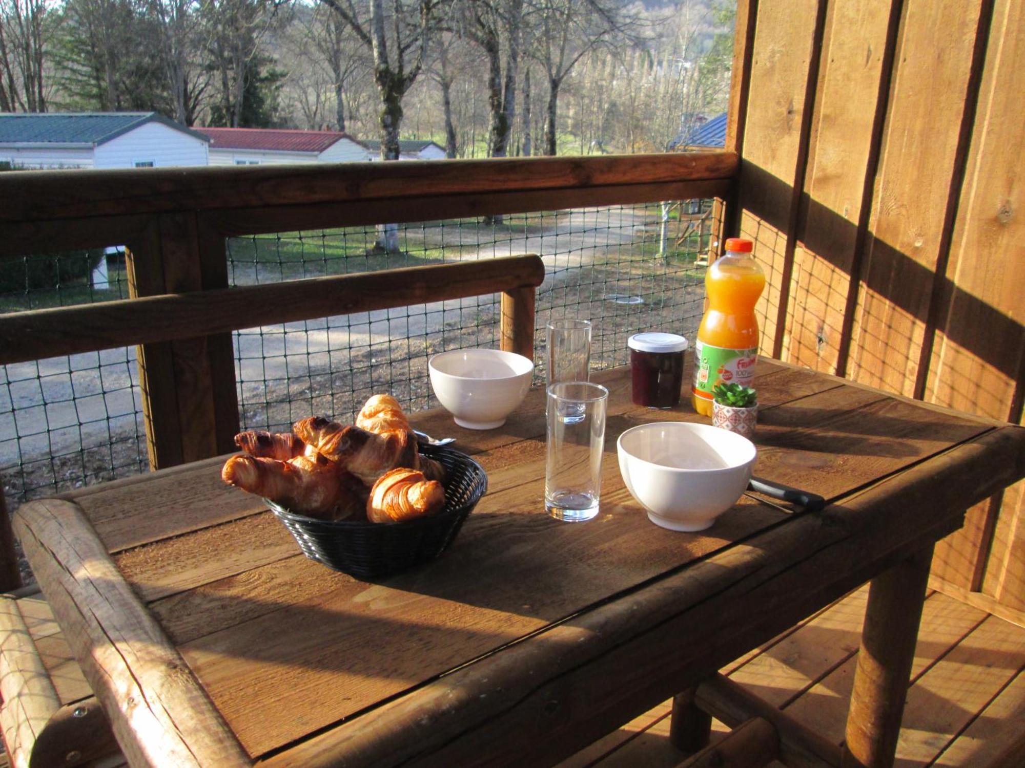 Camping La Borie Basse Condat  Екстериор снимка